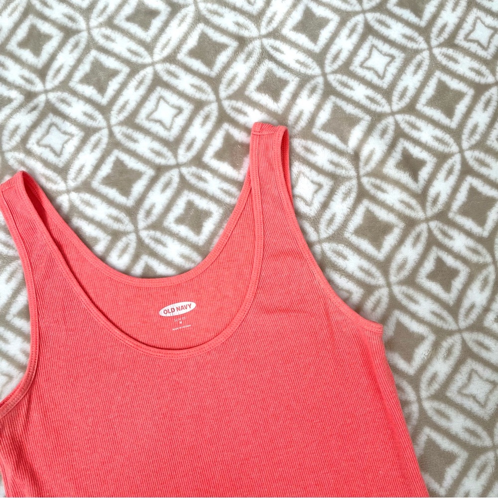 Old Navy Pink Fitted Sleeveless Tank Top